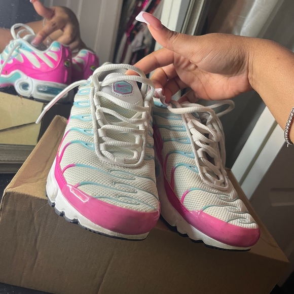 NIKE AIR MAX PLUS - Picture 4 of 6